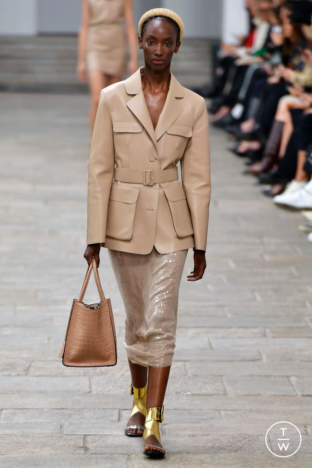 Fashion Week Milan Spring/Summer 2023 look 19 from the Ermanno Scervino collection womenswear