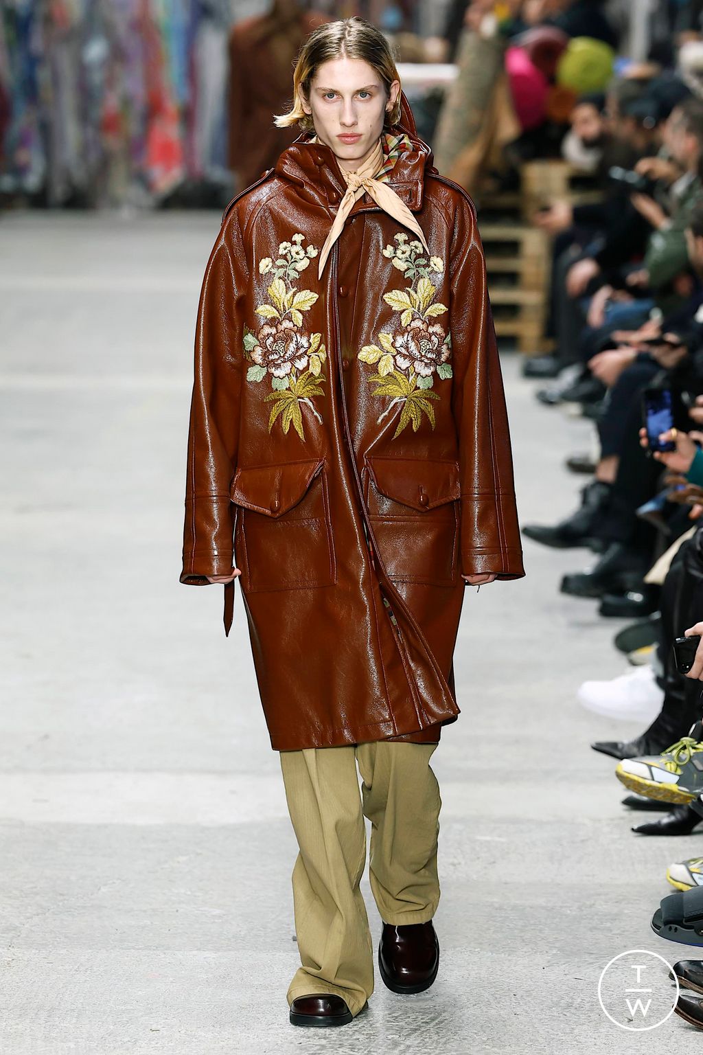 Fashion Week Milan Fall/Winter 2023 look 39 from the Etro collection 男装