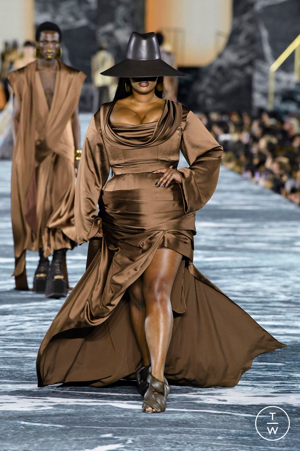 Fashion Week Paris Spring/Summer 2023 look 71 de la collection Balmain womenswear