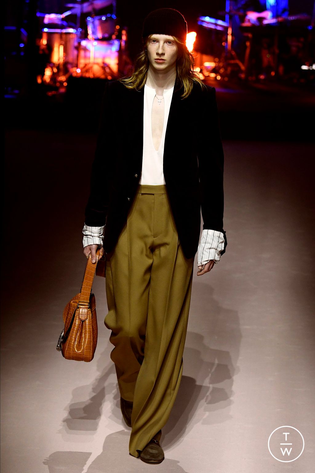 Fashion Week Milan Fall/Winter 2023 look 21 de la collection Gucci menswear