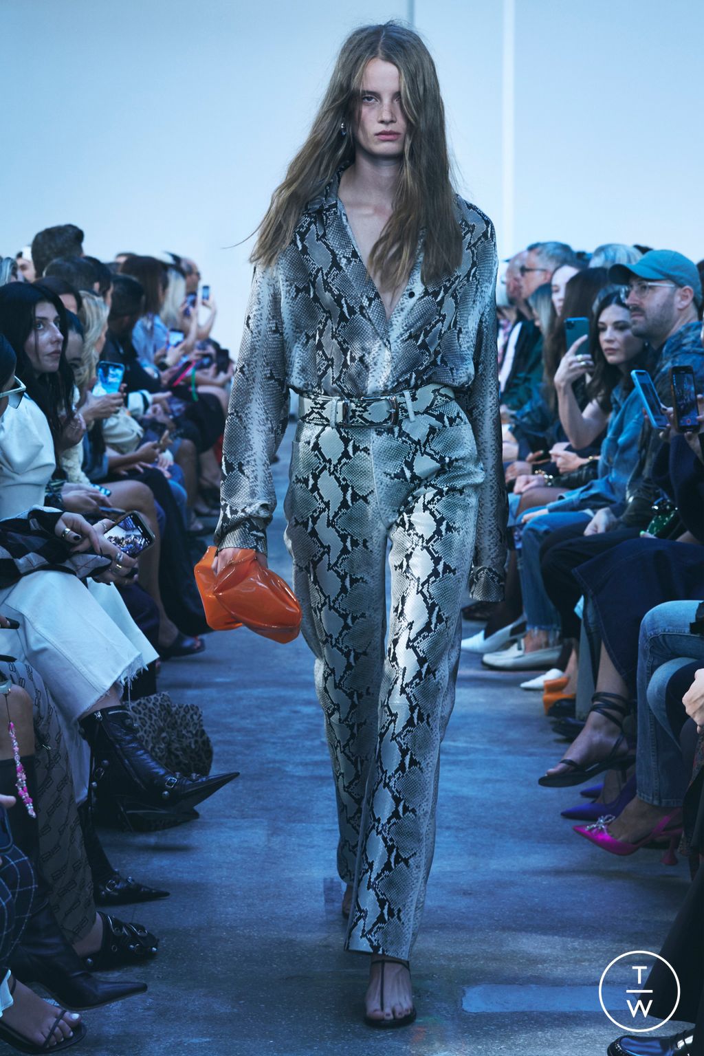 Fashion Week New York Spring/Summer 2023 look 30 de la collection Khaite womenswear