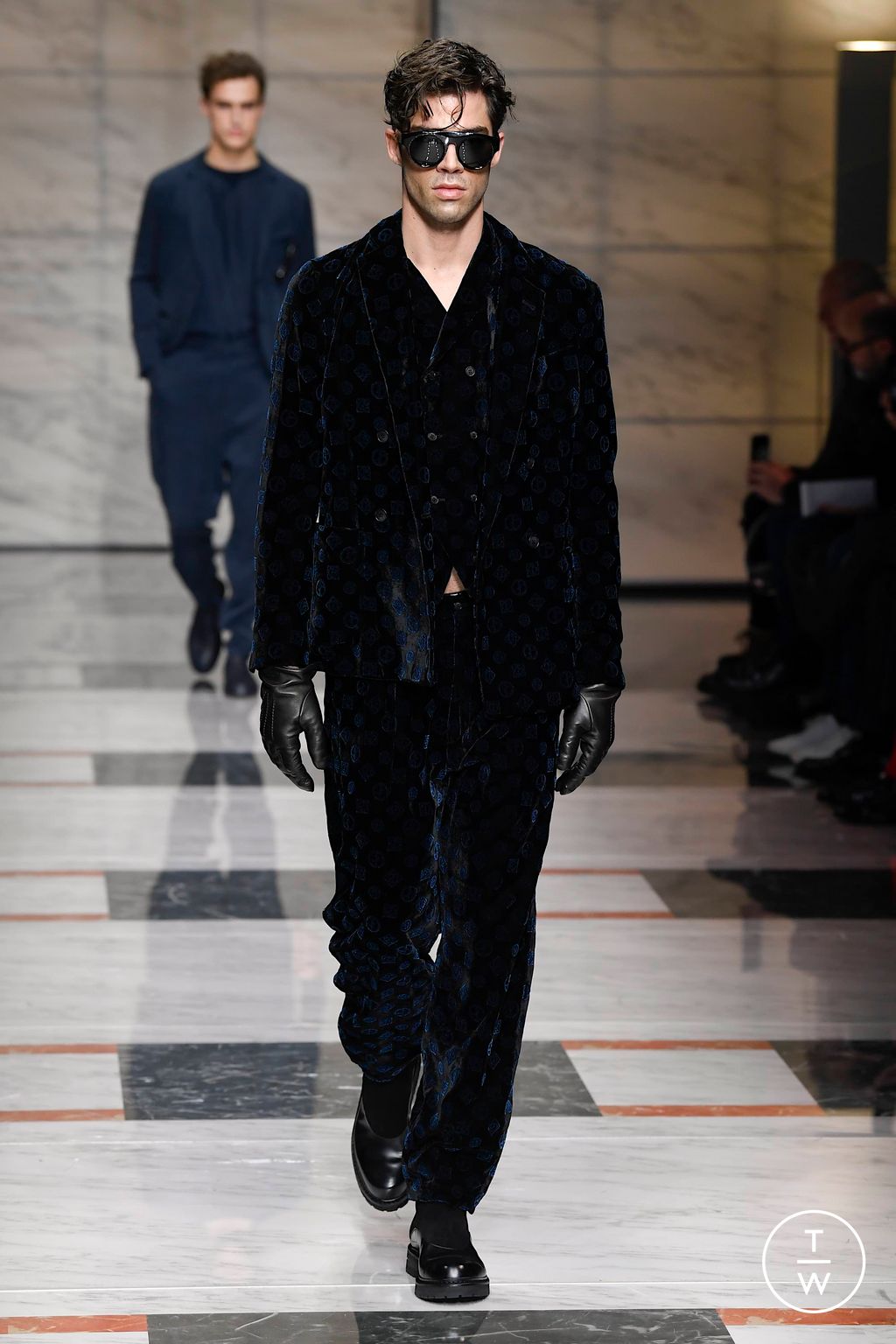 Fashion Week Milan Fall/Winter 2023 look 57 from the Giorgio Armani collection 男装