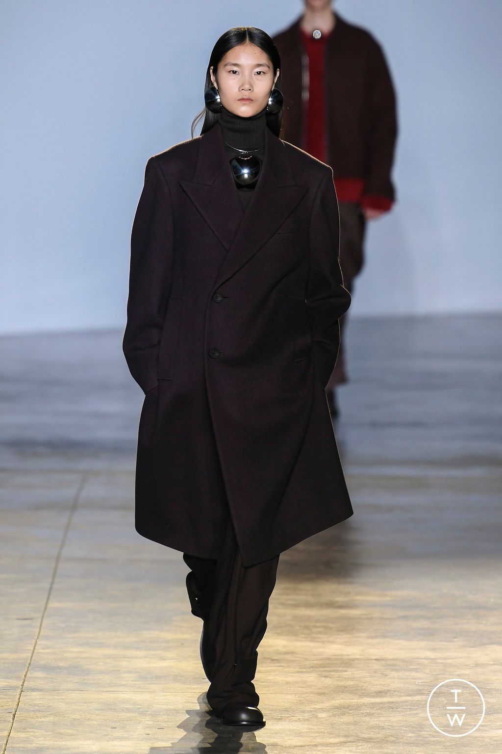 Fashion Week Paris Fall/Winter 2023 look 13 de la collection Wooyoungmi menswear