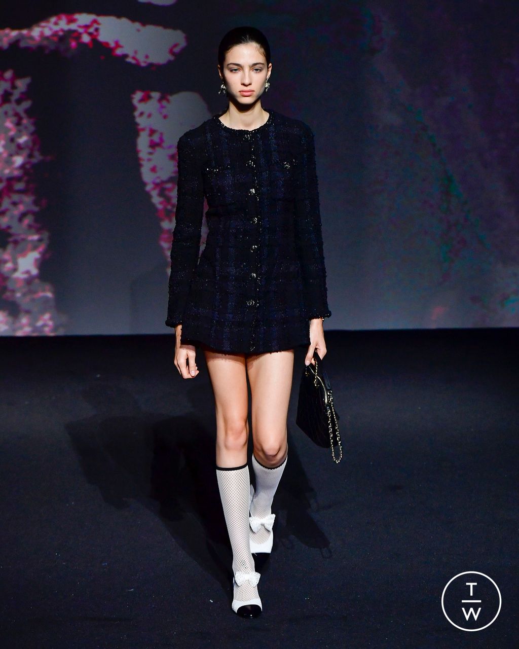 Fashion Week Paris Spring/Summer 2023 look 2 de la collection Chanel womenswear