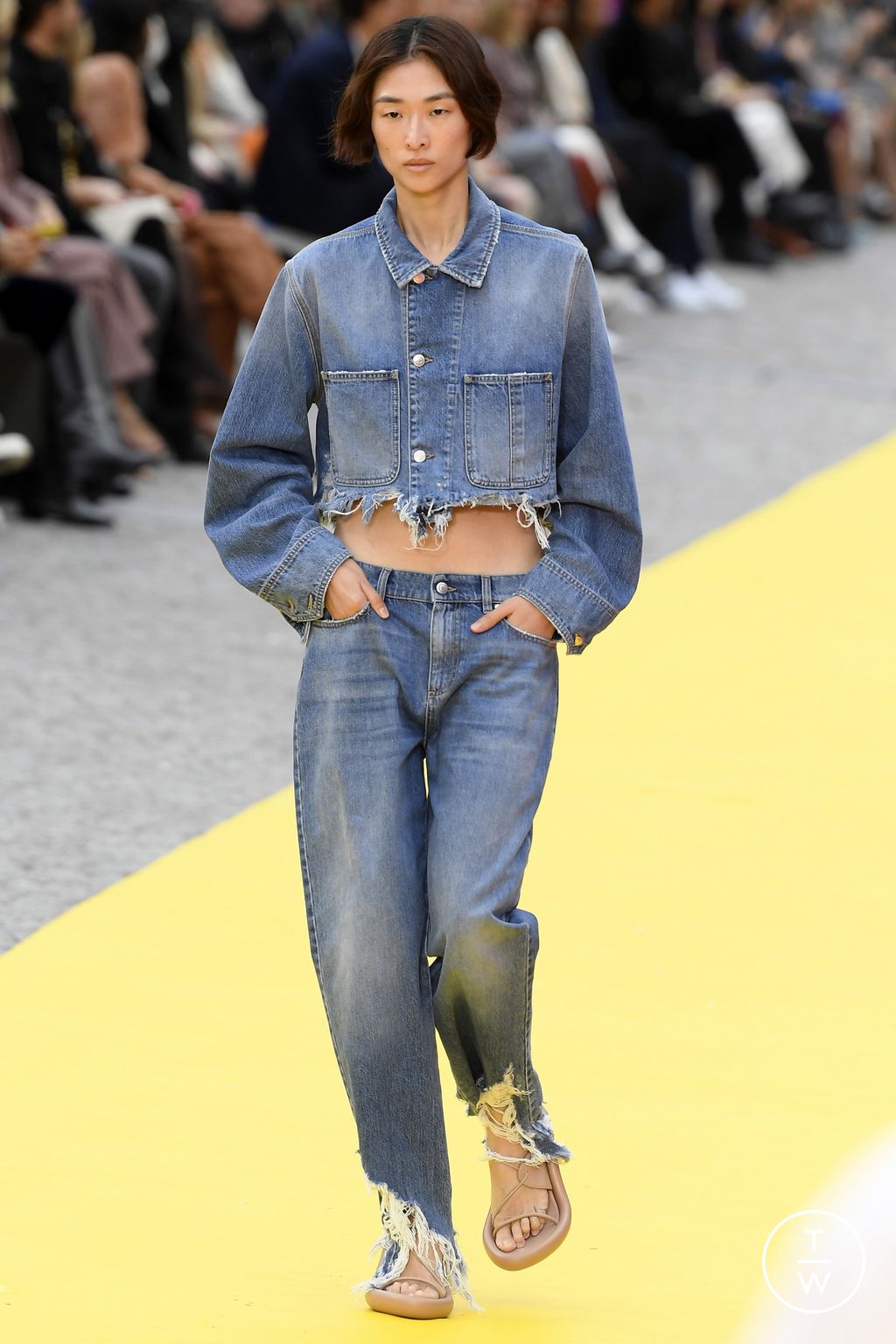 Fashion Week Paris Spring/Summer 2023 look 23 from the Stella McCartney collection 女装