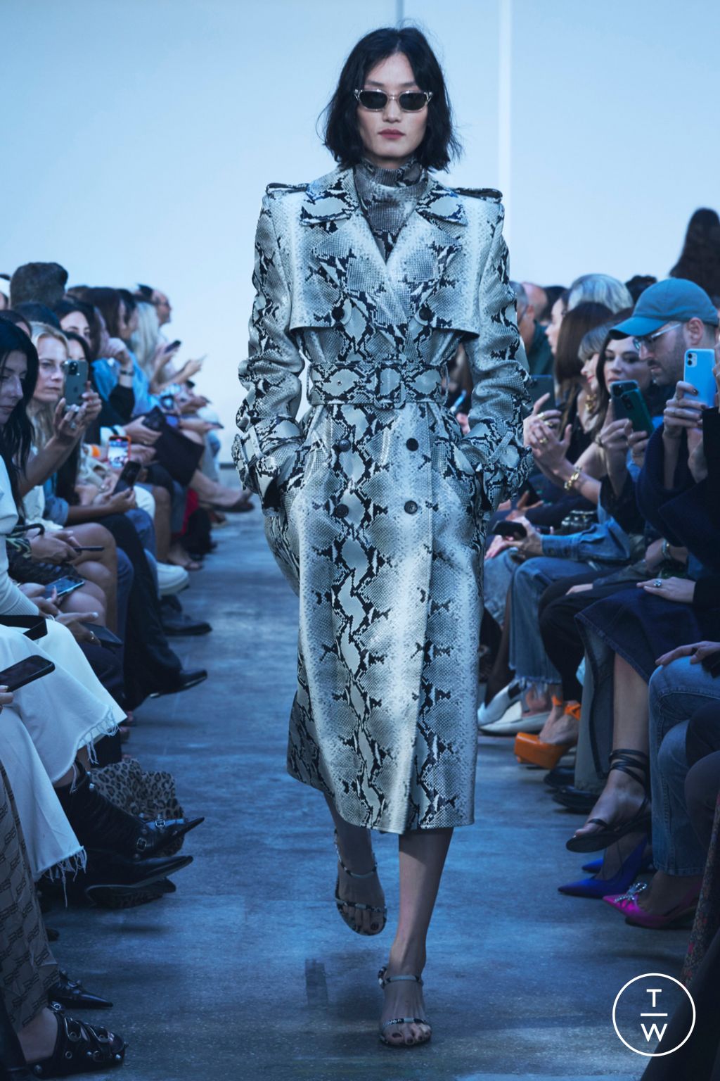 Fashion Week New York Spring/Summer 2023 look 5 de la collection Khaite womenswear