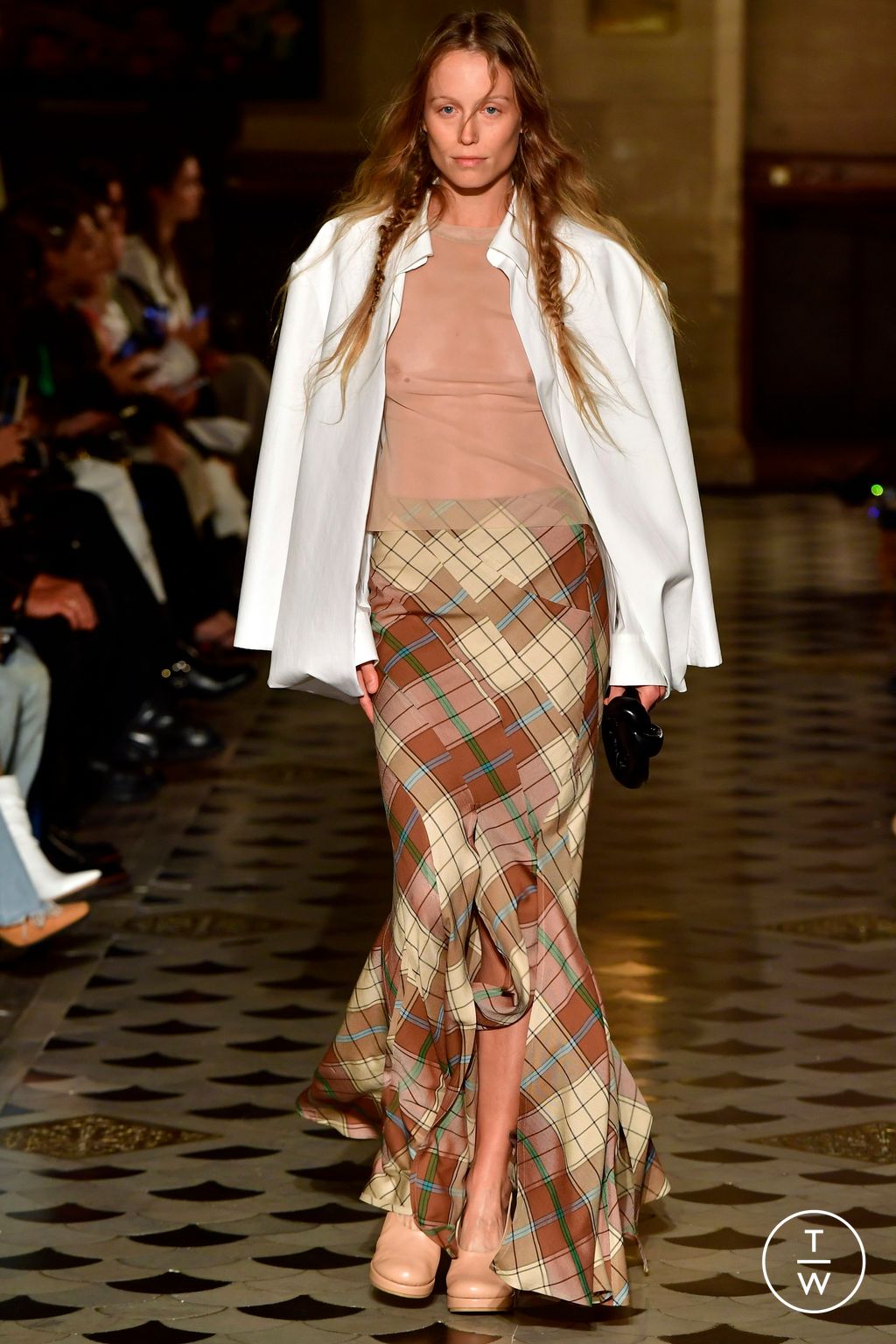Fashion Week Paris Spring/Summer 2023 look 16 from the A.W.A.K.E MODE collection womenswear