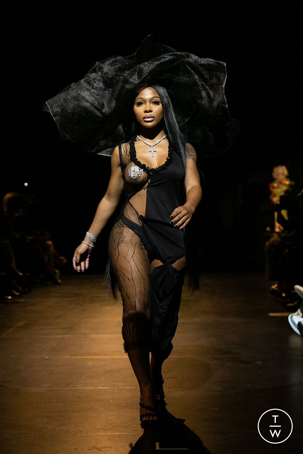 Fashion Week New York Spring/Summer 2023 look 35 from the Tia Adeola collection 女装