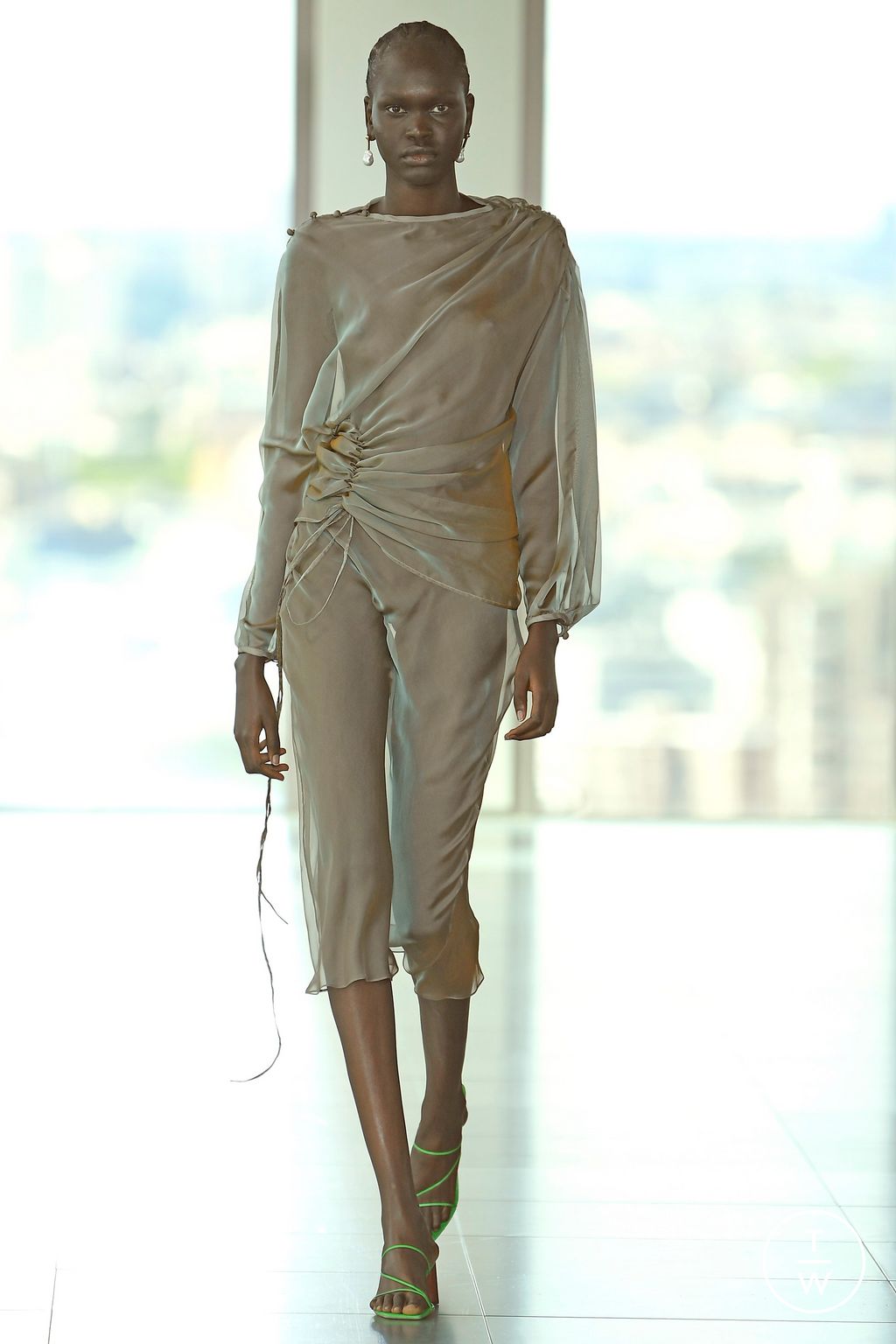 Fashion Week London Spring/Summer 2023 look 35 from the Rejina Pyo collection womenswear
