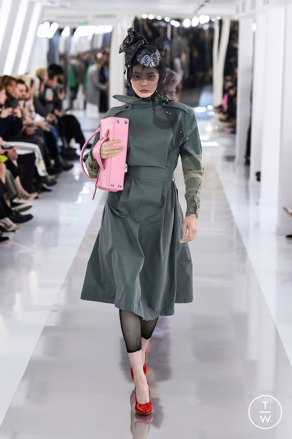 Fashion Week Paris Fall/Winter 2023 look 24 de la collection Maison Margiela menswear