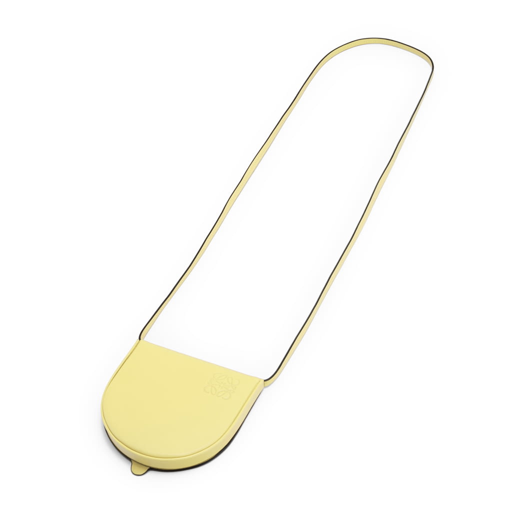 Fashion Week Paris Spring/Summer 2020 look 41 de la collection Loewe womenswear accessories