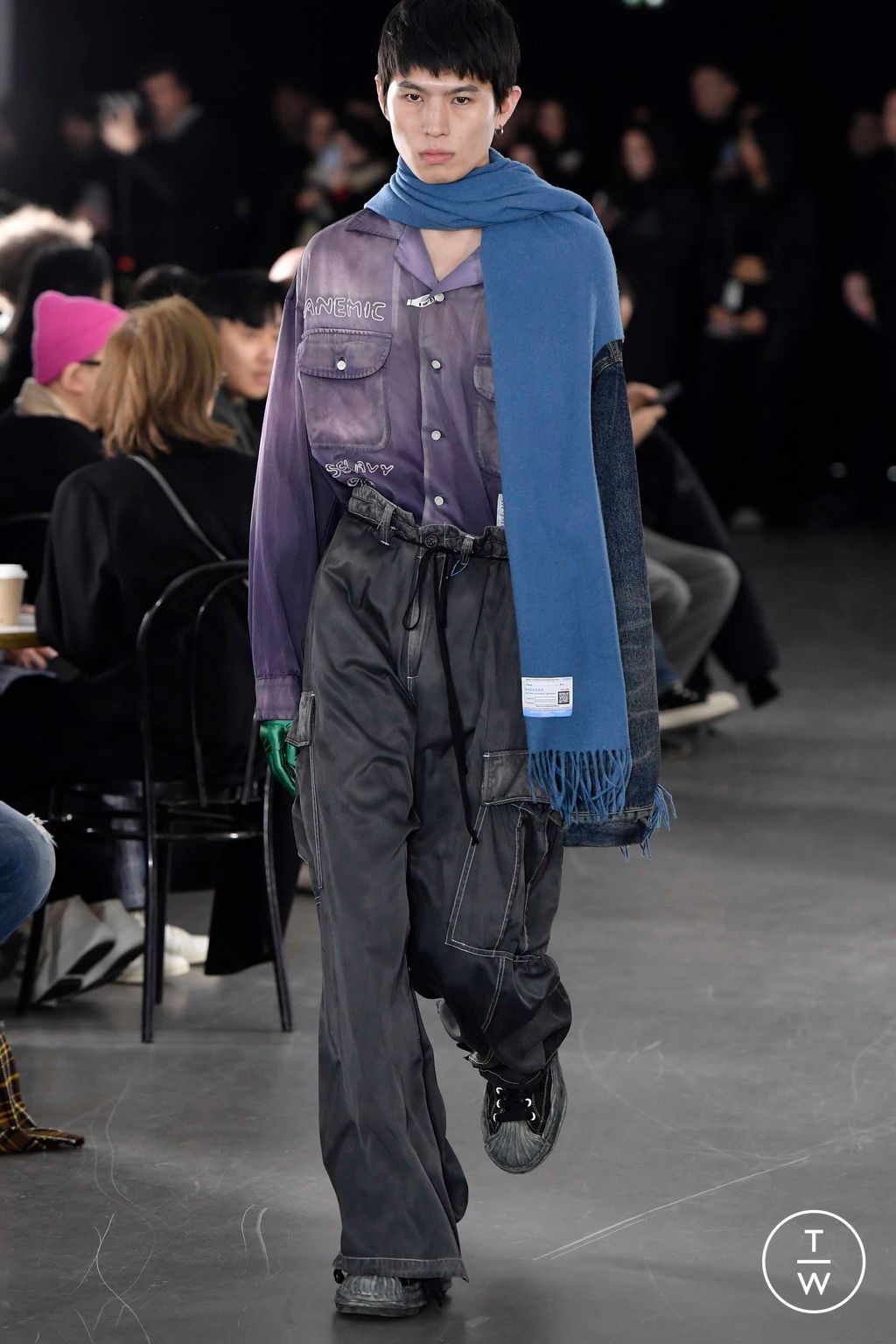 Fashion Week Paris Fall/Winter 2023 look 3 de la collection Maison Mihara Yasuhiro menswear