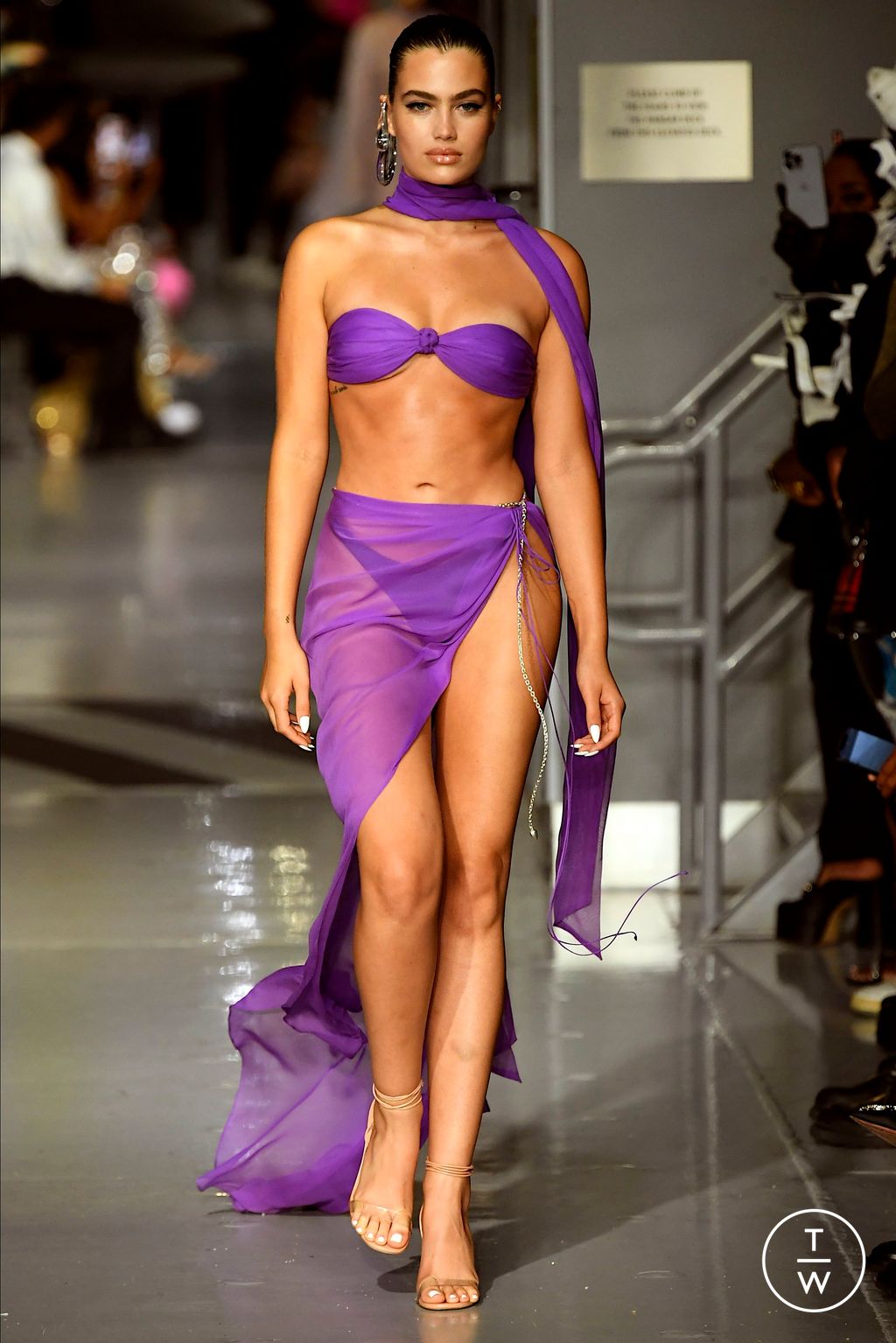 Fashion Week New York Spring/Summer 2023 look 4 de la collection LaQuan Smith womenswear