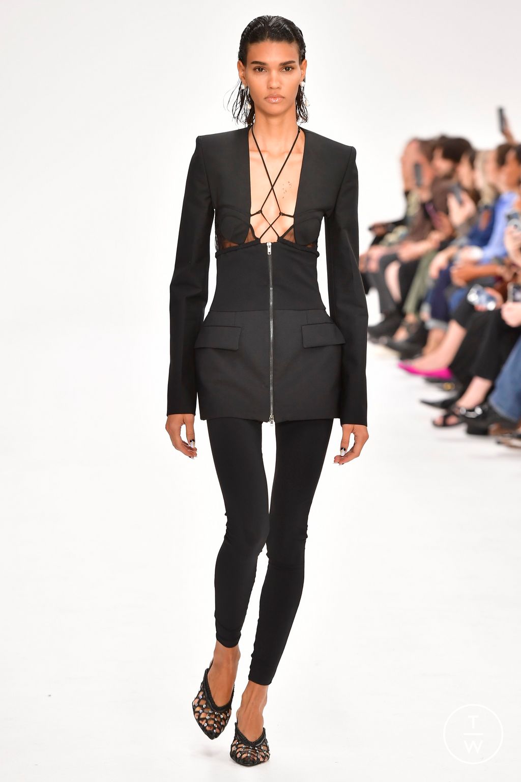 Fashion Week London Spring/Summer 2023 look 10 de la collection Nensi Dojaka womenswear