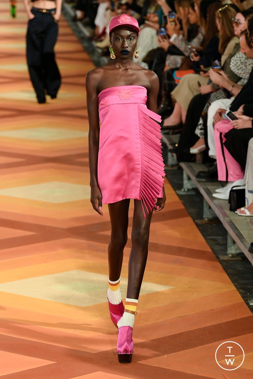 Fashion Week Milan Spring/Summer 2023 look 12 de la collection Etro womenswear