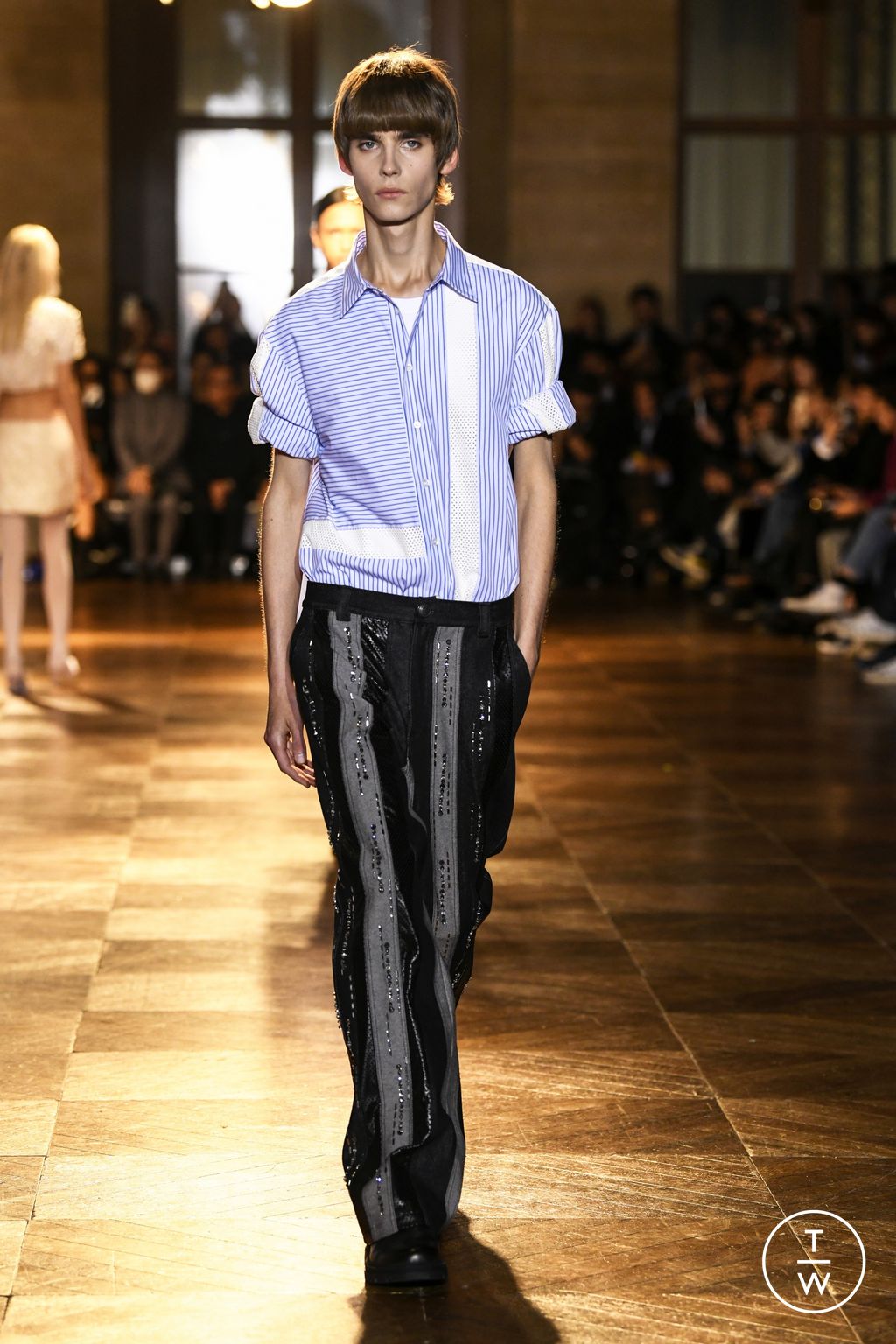 Fashion Week Paris Spring/Summer 2023 look 19 from the Koché collection 女装