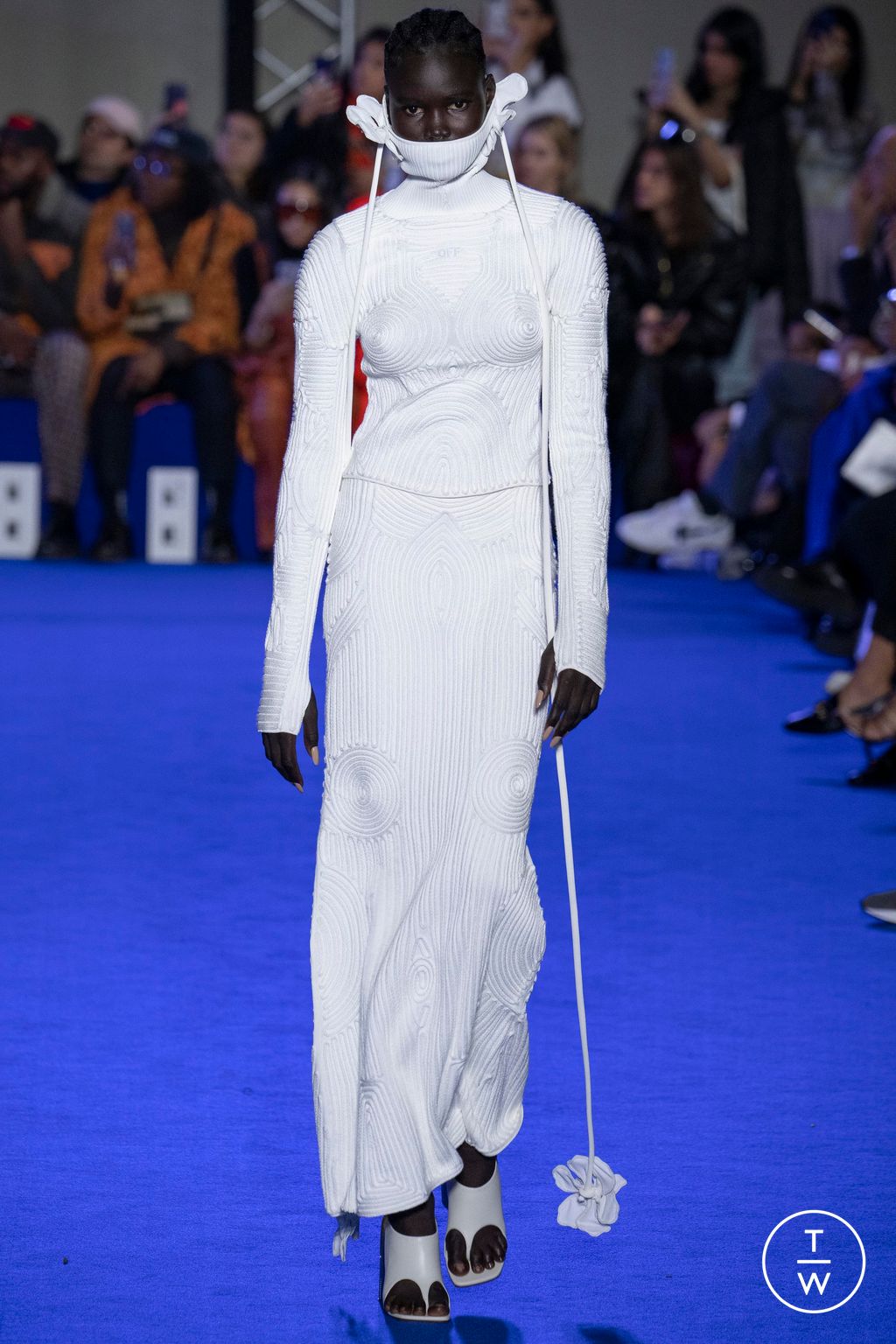 Fashion Week Paris Spring/Summer 2023 look 14 from the Off-White collection womenswear