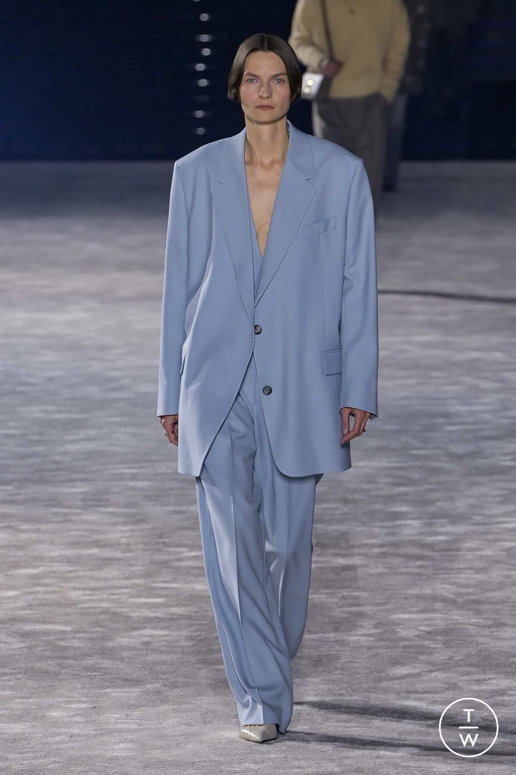 Fashion Week Paris Fall/Winter 2023 look 21 from the Ami collection 男装