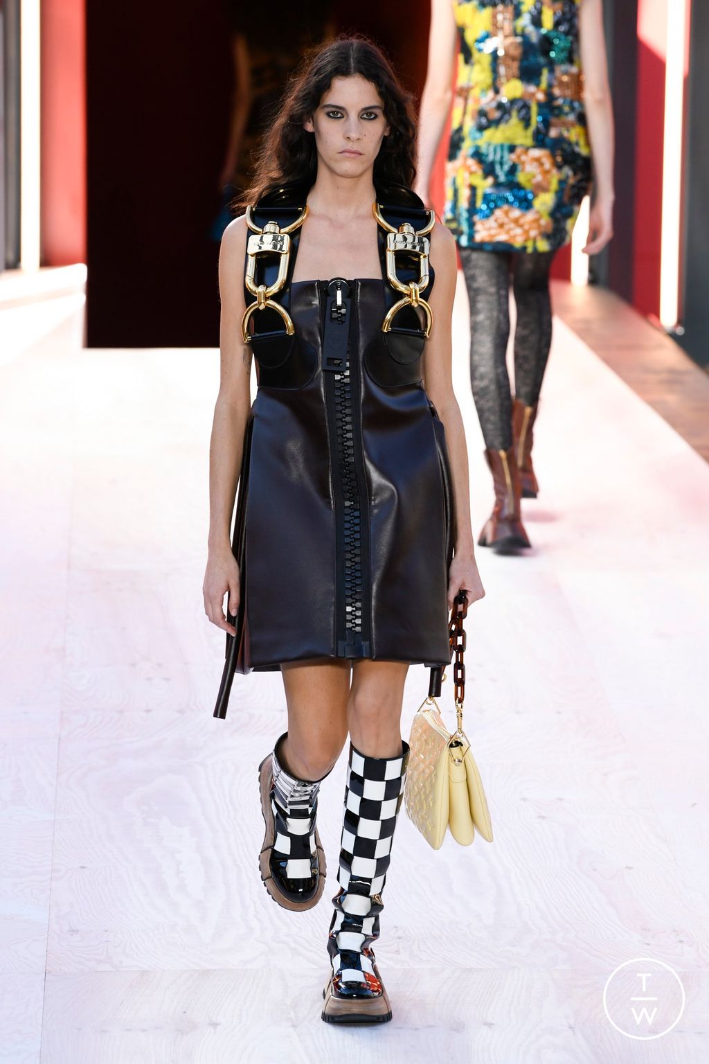 Fashion Week Paris Spring/Summer 2023 look 29 from the Louis Vuitton collection womenswear
