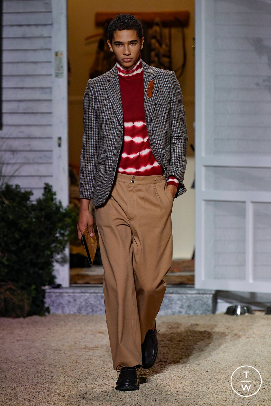 Fashion Week Paris Fall/Winter 2023 look 20 from the Bode collection menswear