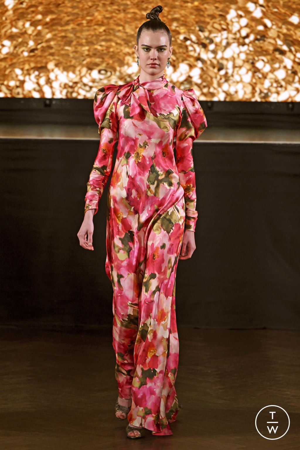 Fashion Week New York Spring/Summer 2023 look 13 from the Naeem Khan collection womenswear