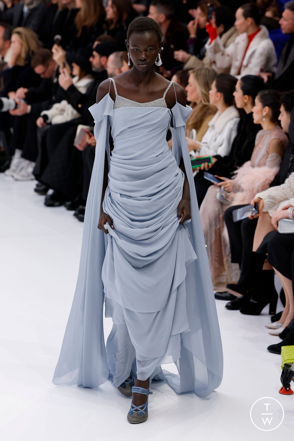 Fashion Week Paris Spring/Summer 2023 look 13 from the Fendi collection 高级定制
