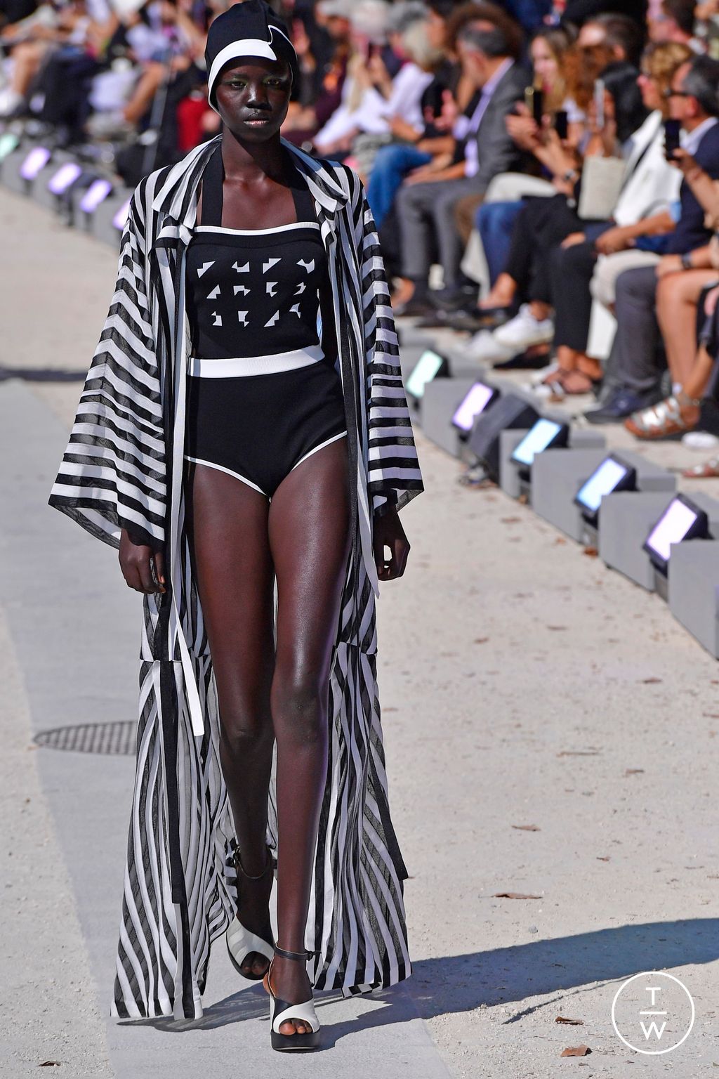 Fashion Week Milan Spring/Summer 2023 look 2 de la collection Anteprima womenswear