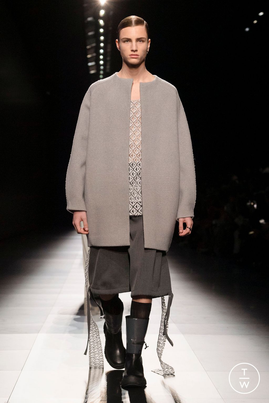 Fashion Week Paris Fall/Winter 2023 look 12 de la collection Dior Men menswear