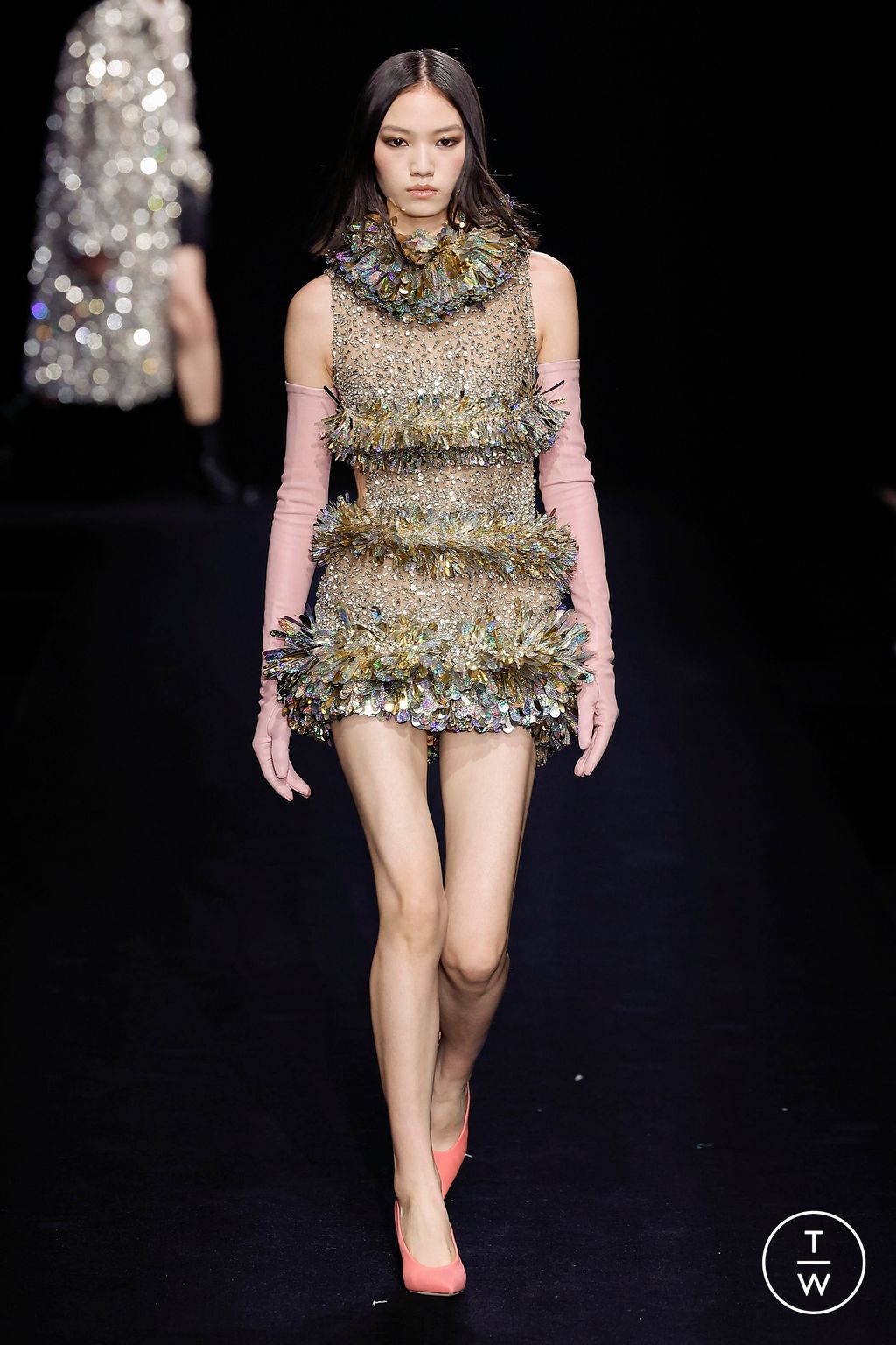 Fashion Week Paris Spring/Summer 2023 look 9 from the Valentino collection couture