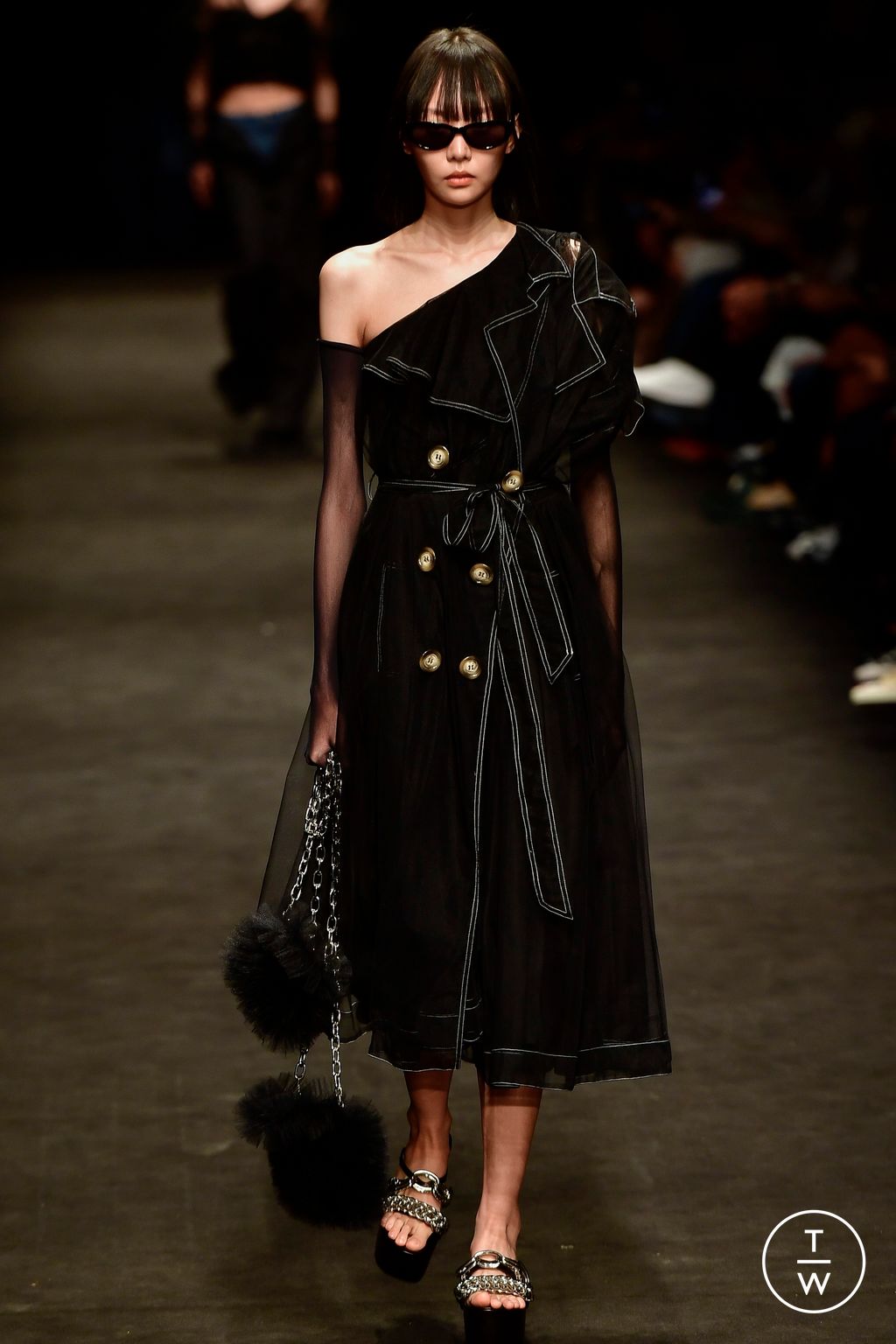 Fashion Week Milan Spring/Summer 2023 look 6 de la collection Act n°1 womenswear