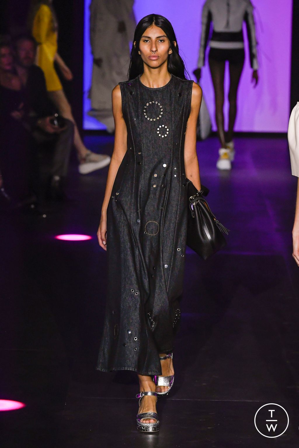 Fashion Week Paris Spring/Summer 2023 look 25 de la collection Chloé womenswear