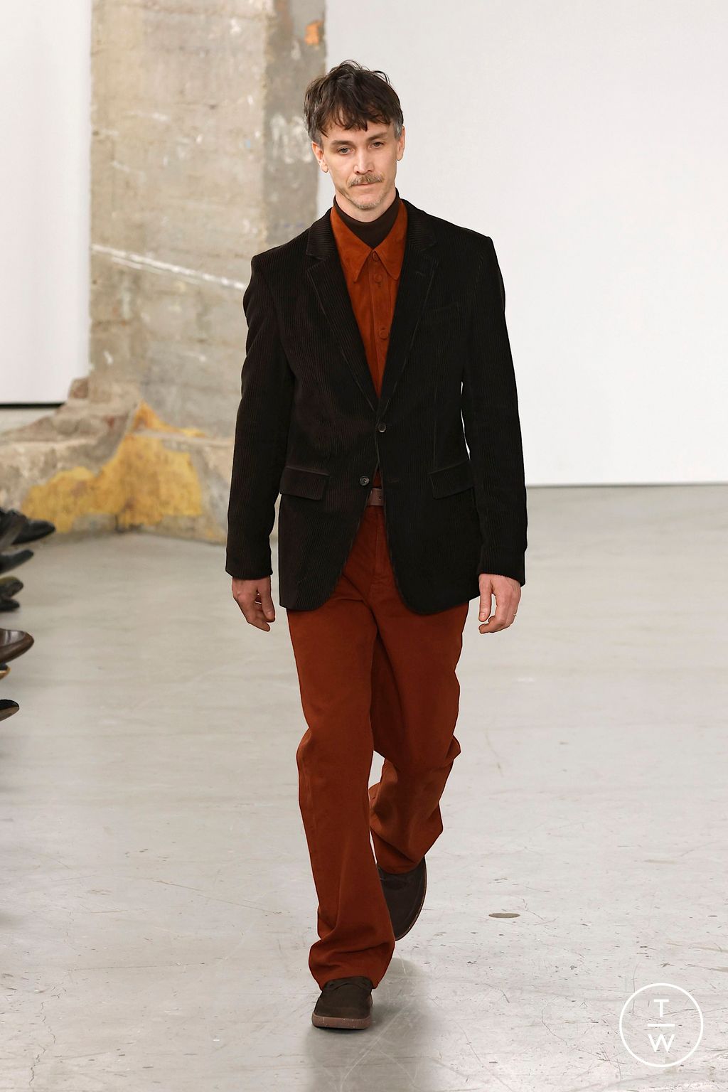 Fashion Week Paris Fall/Winter 2025 look 12 from the Gabriela Hearst collection womenswear