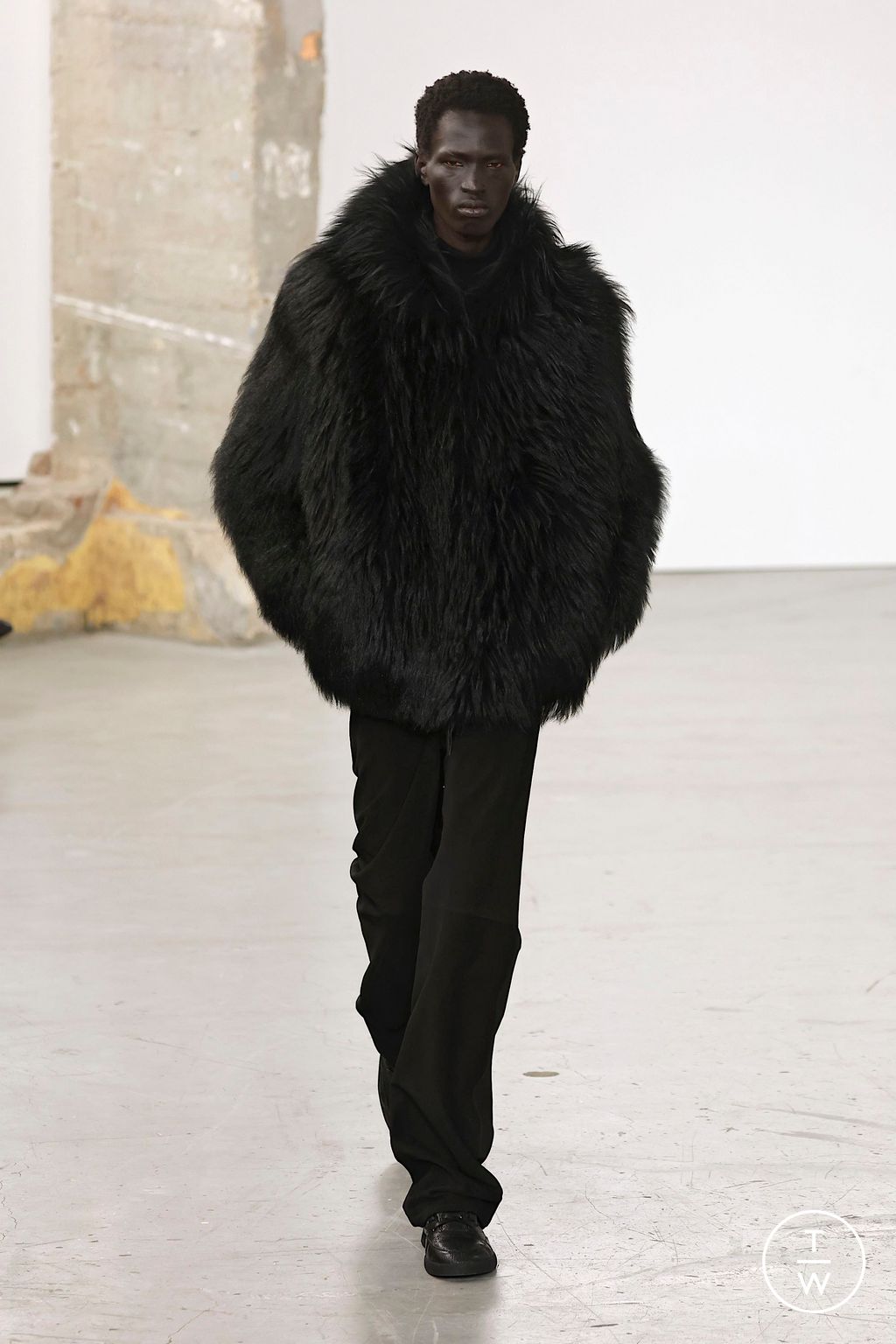 Fashion Week Paris Fall/Winter 2025 look 30 de la collection Gabriela Hearst womenswear