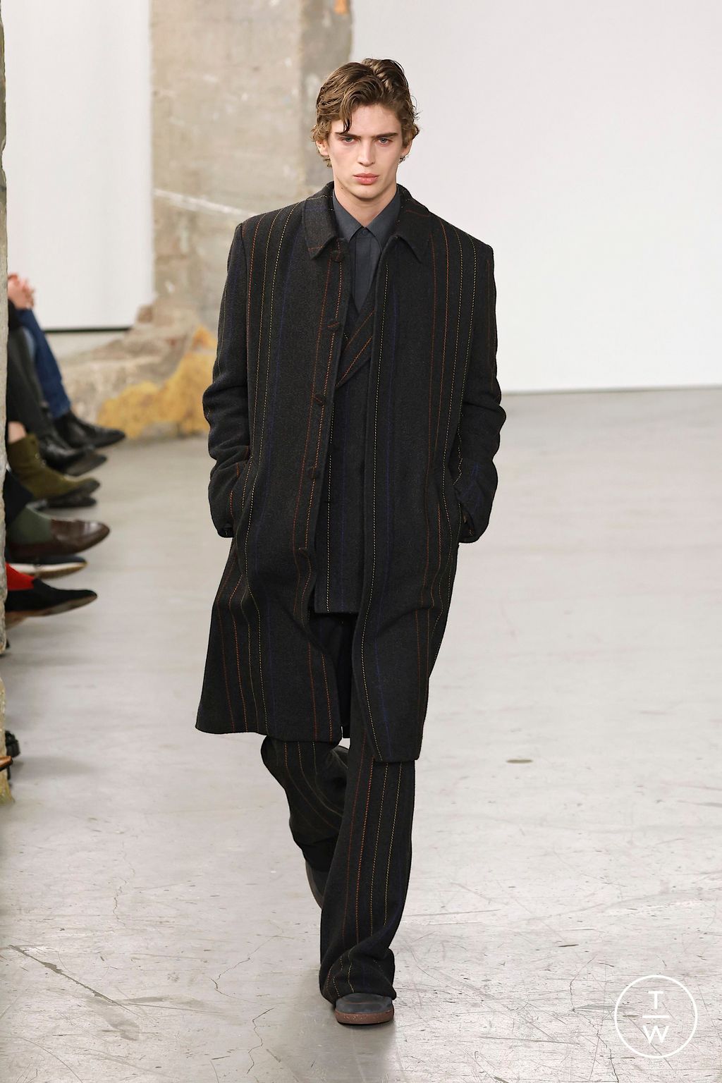 Fashion Week Paris Fall/Winter 2025 look 35 from the Gabriela Hearst collection womenswear