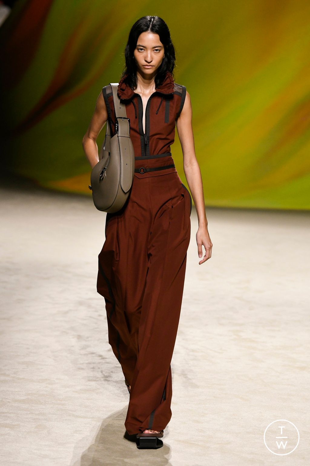 Fashion Week Paris Spring/Summer 2023 look 7 from the Hermès collection 女装