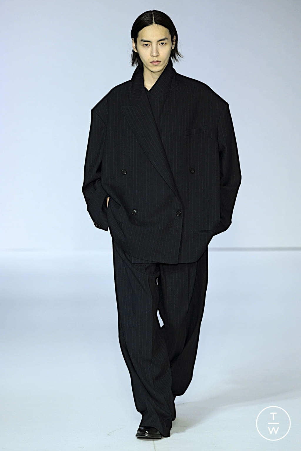 Fashion Week Milan Fall/Winter 2022 look 29 from the Calcaterra collection womenswear