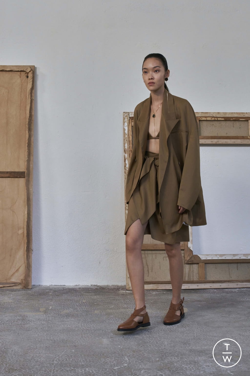 Fashion Week Milan Spring/Summer 2022 look 3 de la collection Calcaterra womenswear