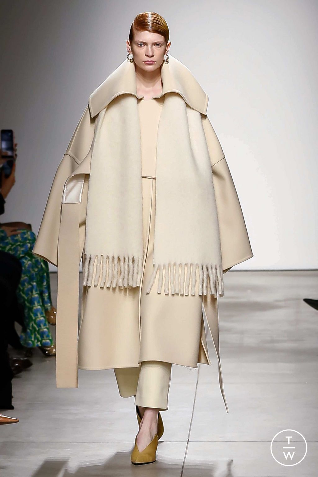 Fashion Week Milan Fall/Winter 2023 look 2 de la collection Calcaterra womenswear