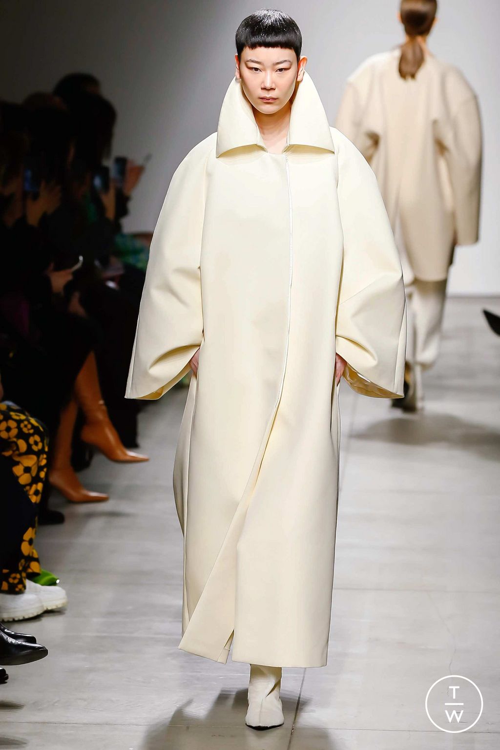 Fashion Week Milan Fall/Winter 2023 look 7 de la collection Calcaterra womenswear