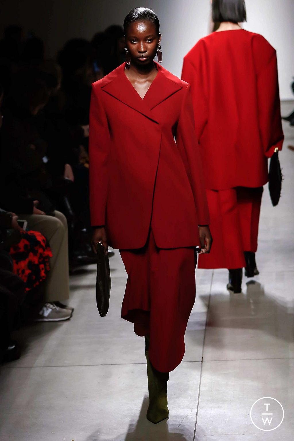 Fashion Week Milan Fall/Winter 2023 look 20 de la collection Calcaterra womenswear