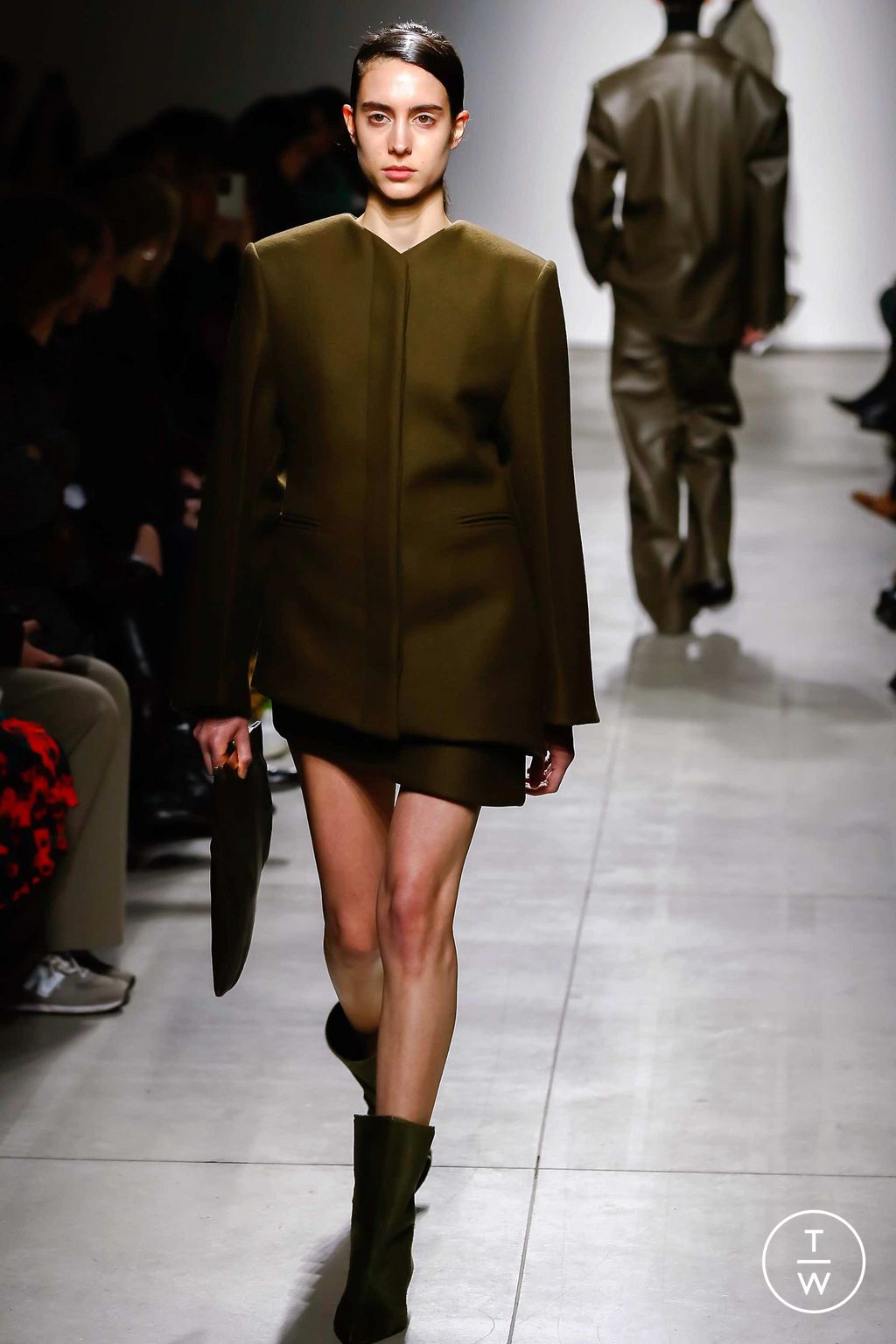 Fashion Week Milan Fall/Winter 2023 look 22 de la collection Calcaterra womenswear