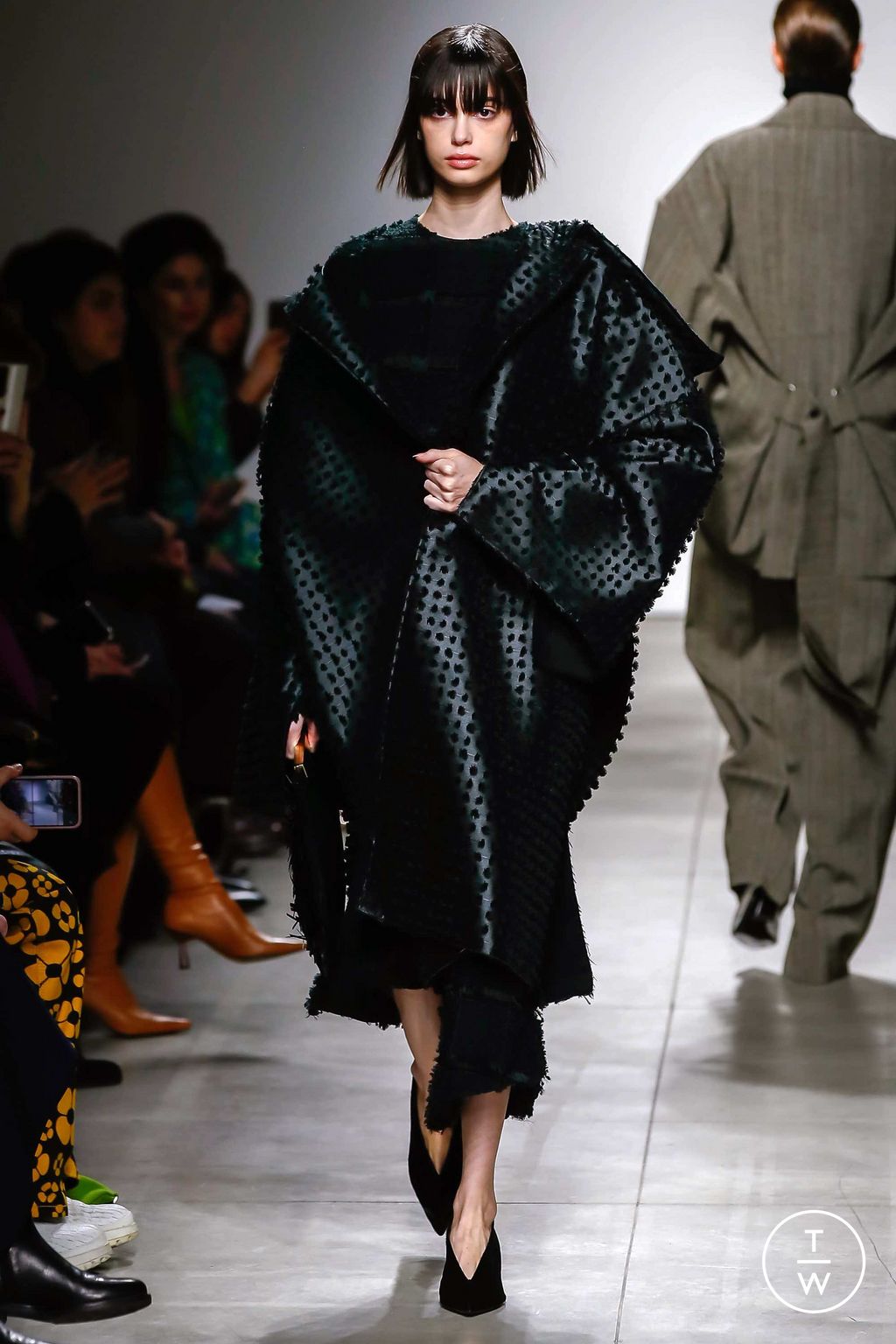 Fashion Week Milan Fall/Winter 2023 look 28 from the Calcaterra collection womenswear