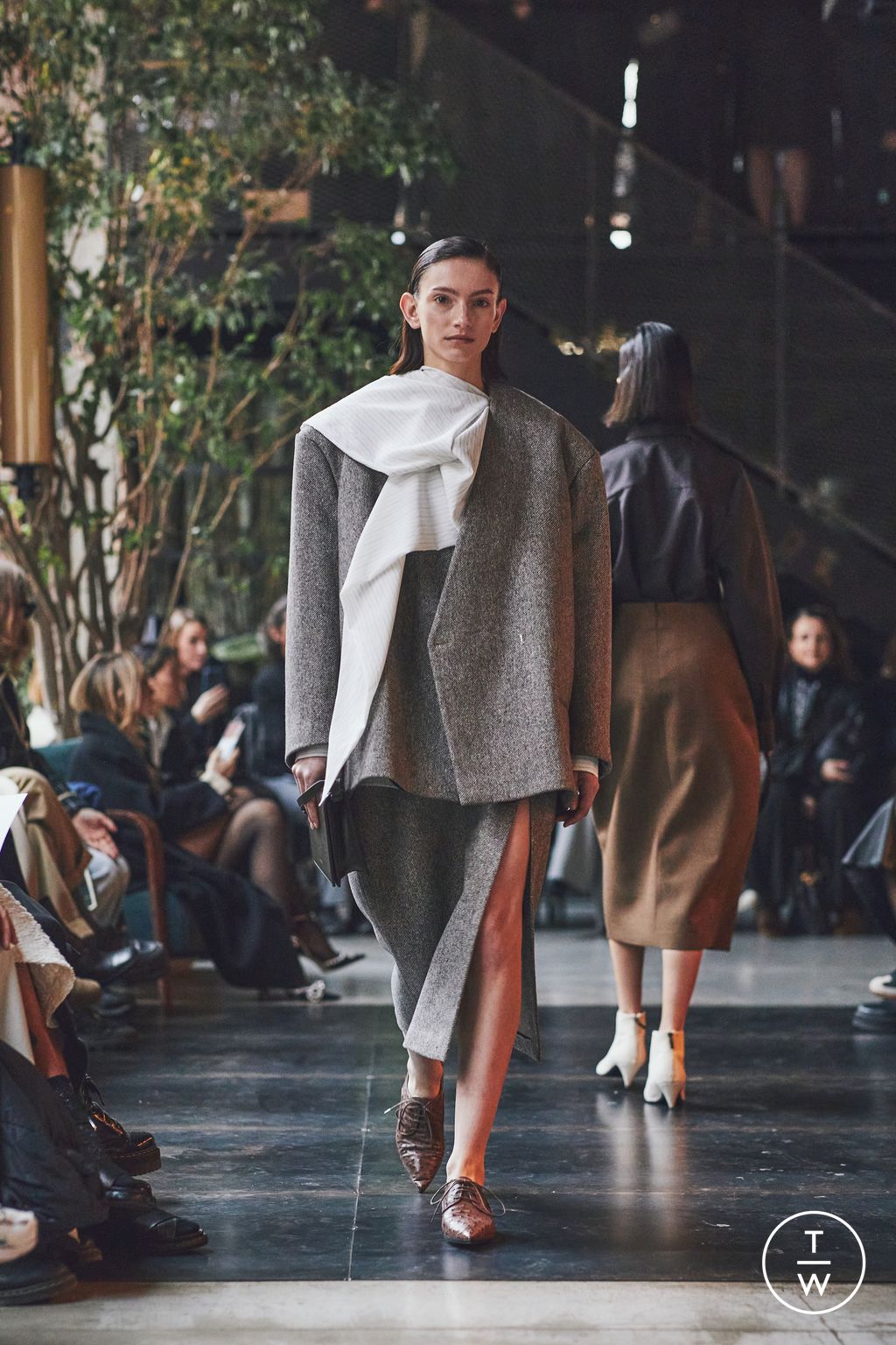 Fashion Week Milan Fall/Winter 2024 look 4 de la collection Calcaterra womenswear