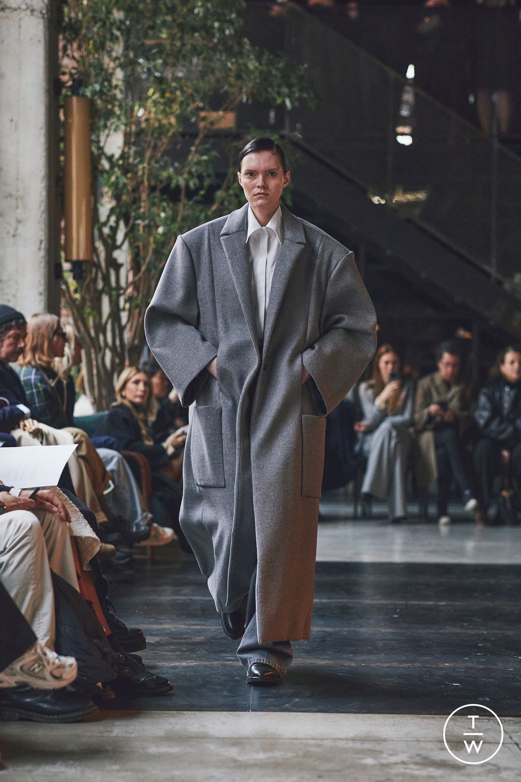 Fashion Week Milan Fall/Winter 2024 look 9 de la collection Calcaterra womenswear