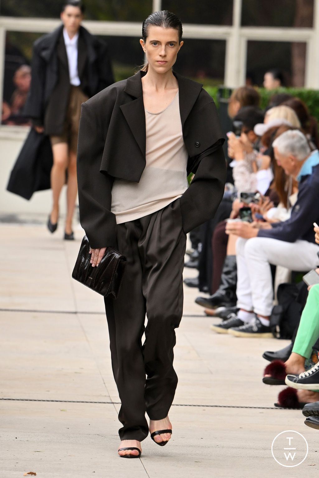 Fashion Week Milan Spring/Summer 2024 look 1 from the Calcaterra collection 女装