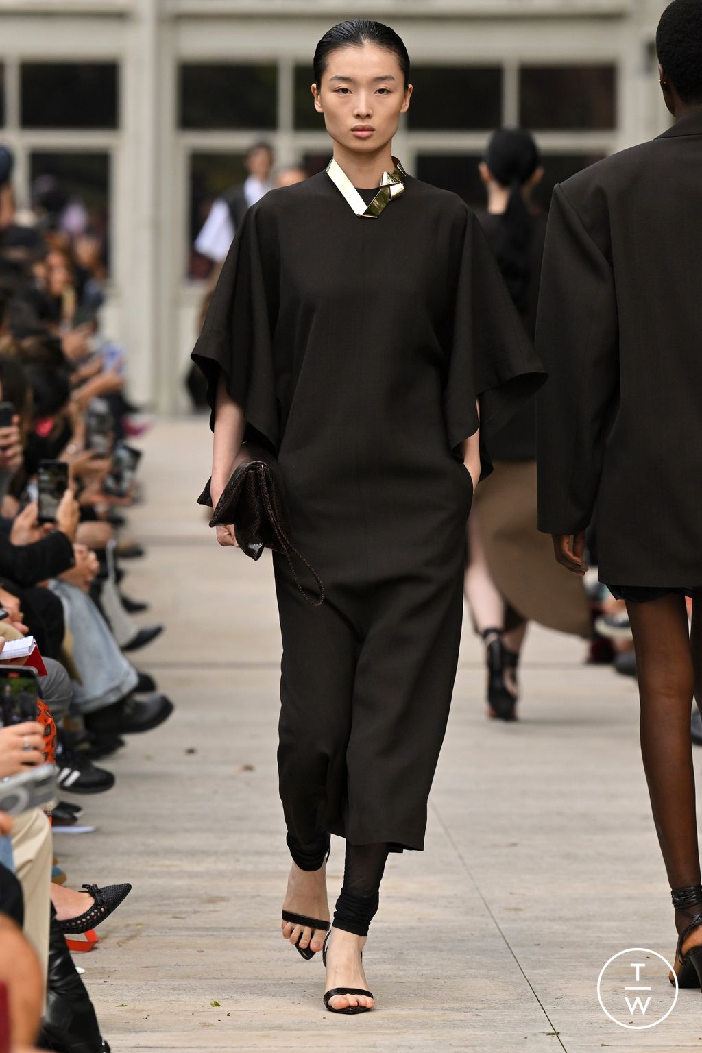 Fashion Week Milan Spring/Summer 2024 look 5 from the Calcaterra collection 女装