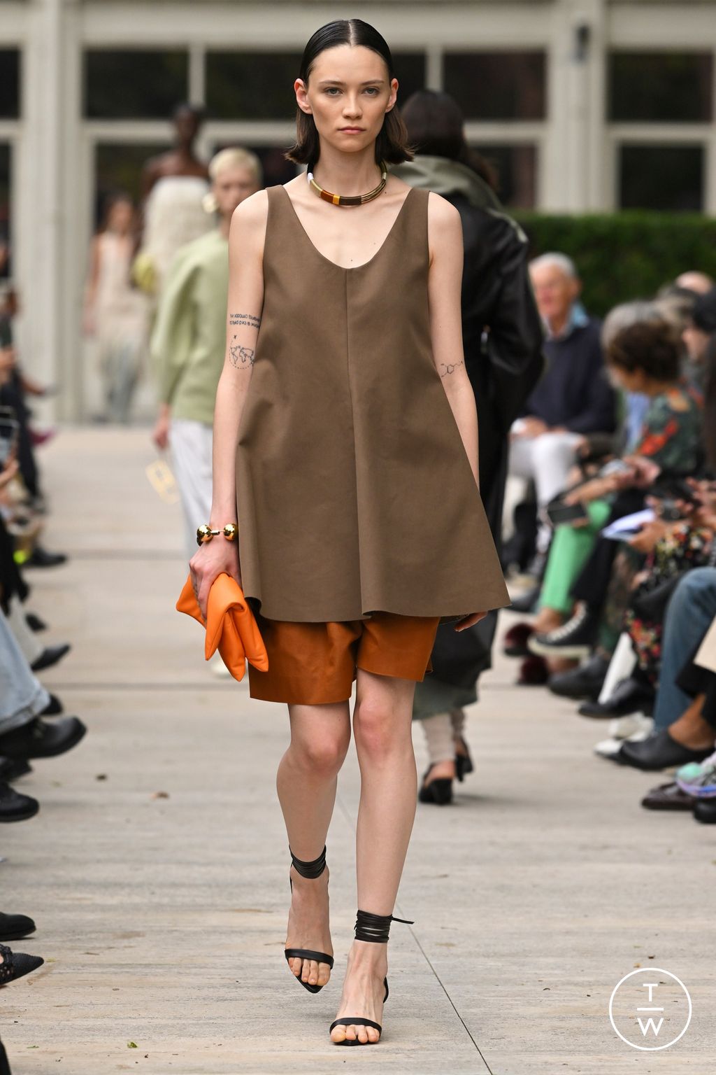 Fashion Week Milan Spring/Summer 2024 look 11 de la collection Calcaterra womenswear