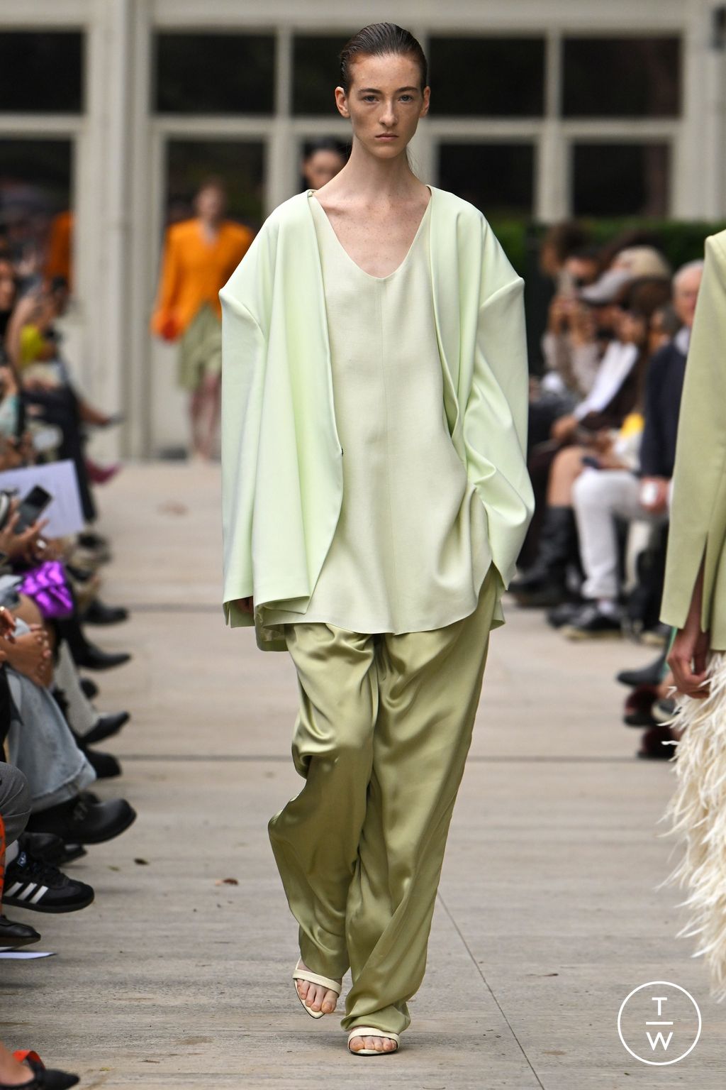 Fashion Week Milan Spring/Summer 2024 look 21 from the Calcaterra collection womenswear
