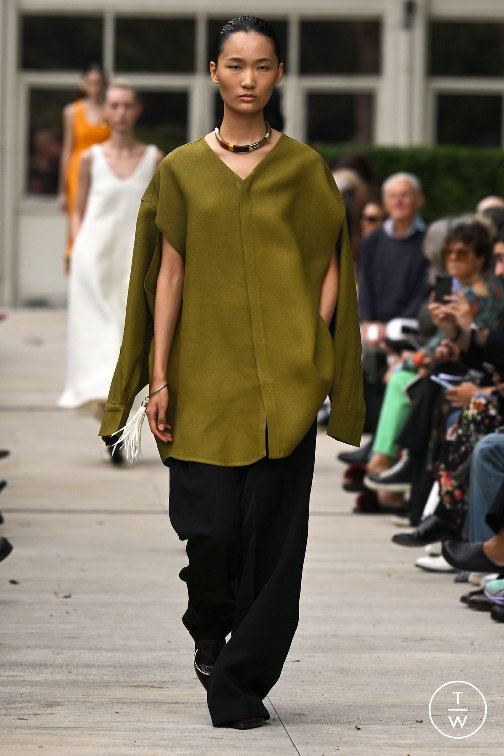 Fashion Week Milan Spring/Summer 2024 look 24 from the Calcaterra collection womenswear