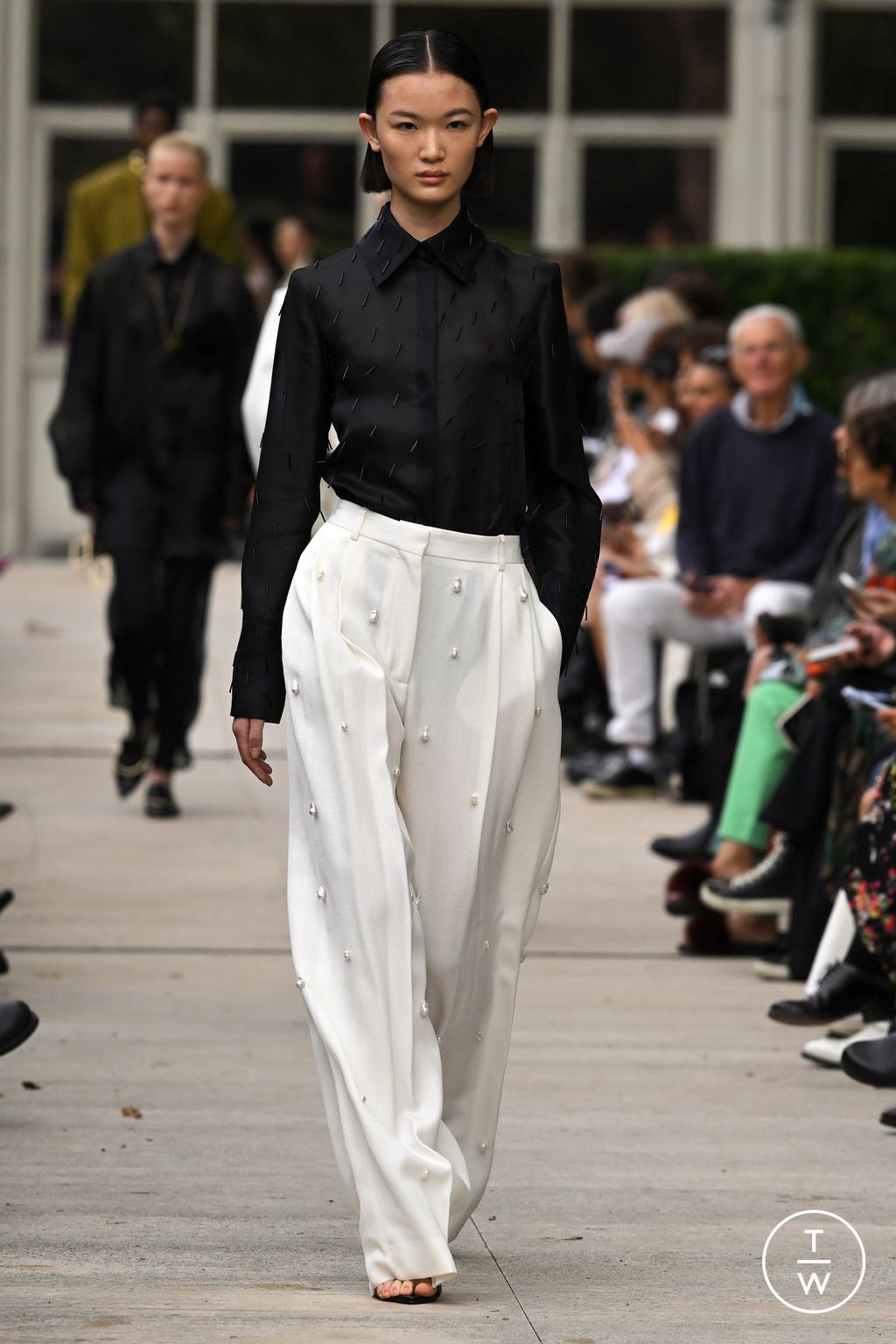 Fashion Week Milan Spring/Summer 2024 look 29 de la collection Calcaterra womenswear